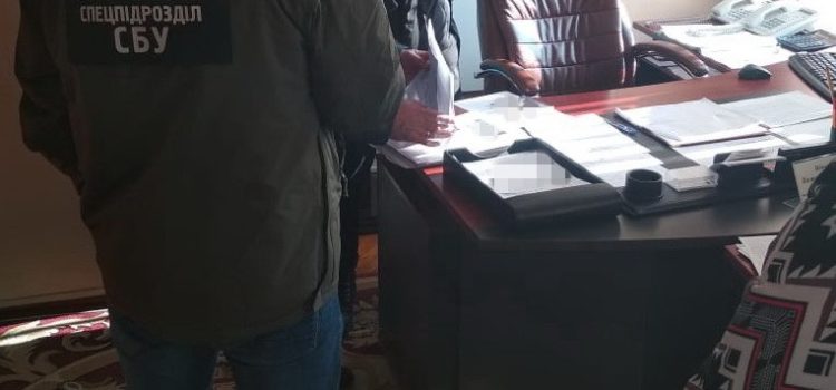 У Рівному СБУ викрила керівництво судової адміністрації на розкраданні бюджетних коштів та майна У Рівному СБУ викрила керівництво судової адміністрації на розкраданні бюджетних коштів та майна