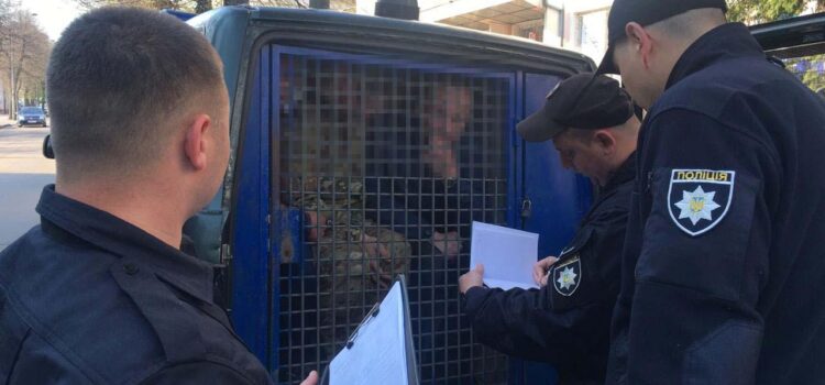 У поліції з’ясували хто захопив офісне приміщення у Рівному У поліції з’ясували хто захопив офісне приміщення у Рівному