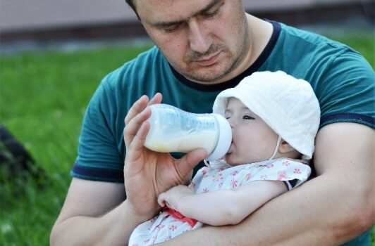 Відомі чоловіки Рівного взяли участь у фотопроекті «Тато може все» Відомі чоловіки Рівного взяли участь у фотопроекті «Тато може все»